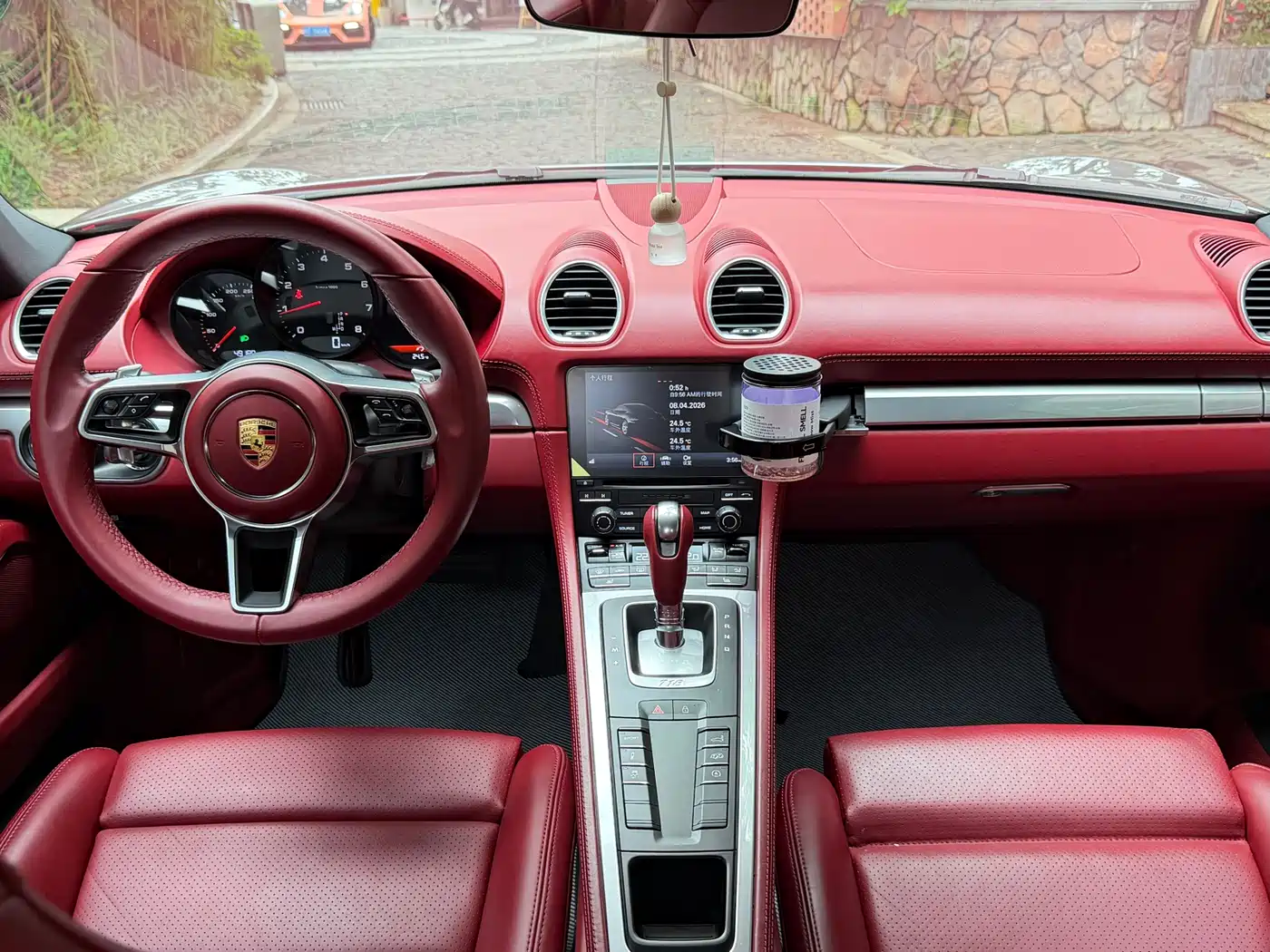 Porsche 718 2018 Cayman 2.0T фото 8