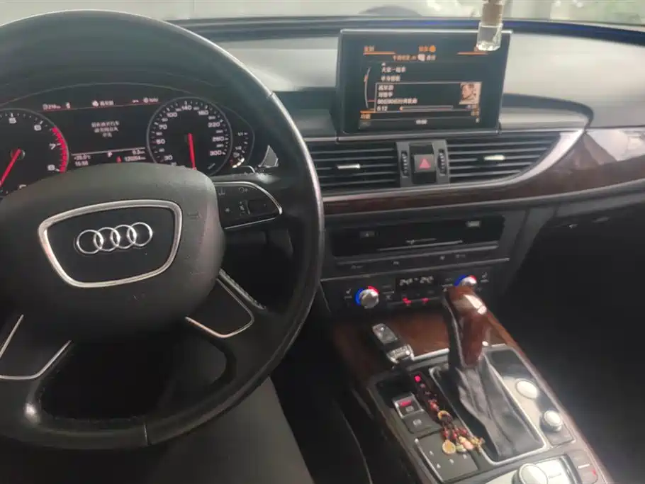 Audi A6L 2014 35 FSI Comfort фото 12