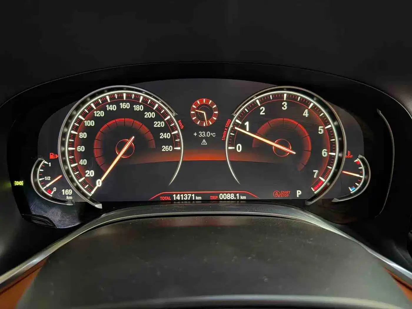 BMW 7 Series 2016 740Li Leading Edition фото 9