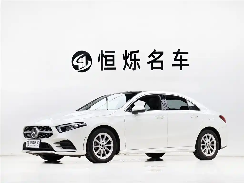 Mercedes-Benz A-Class 2021 A 200 L Sport Sedan Fashion Edition