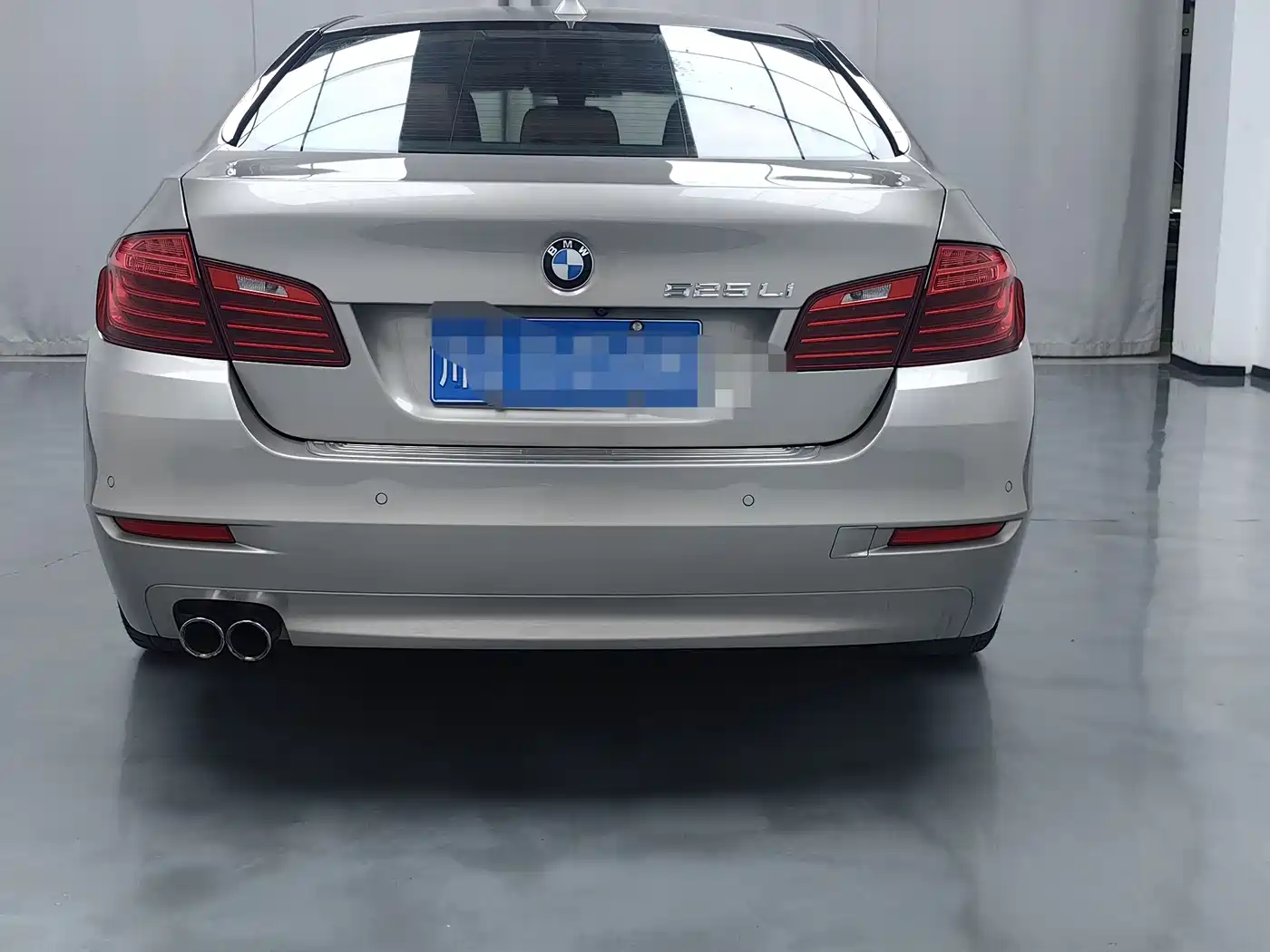 BMW 5 Series 2017 520Li Classic Edition фото 5