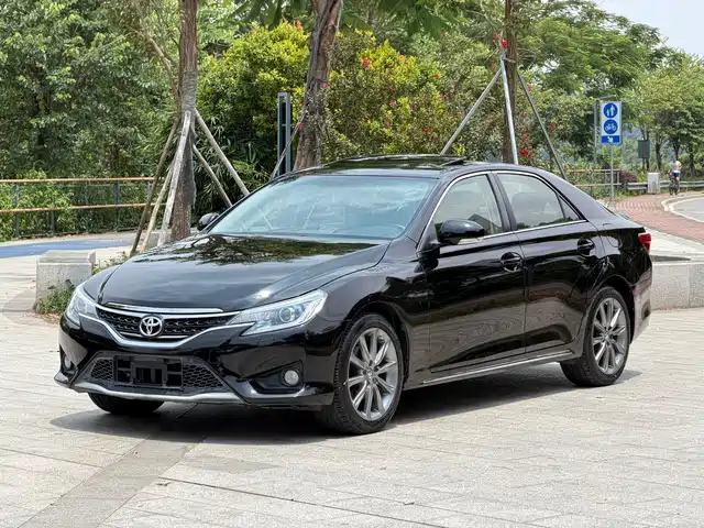  Toyota Reiz 2013 2.5V Premium Edition