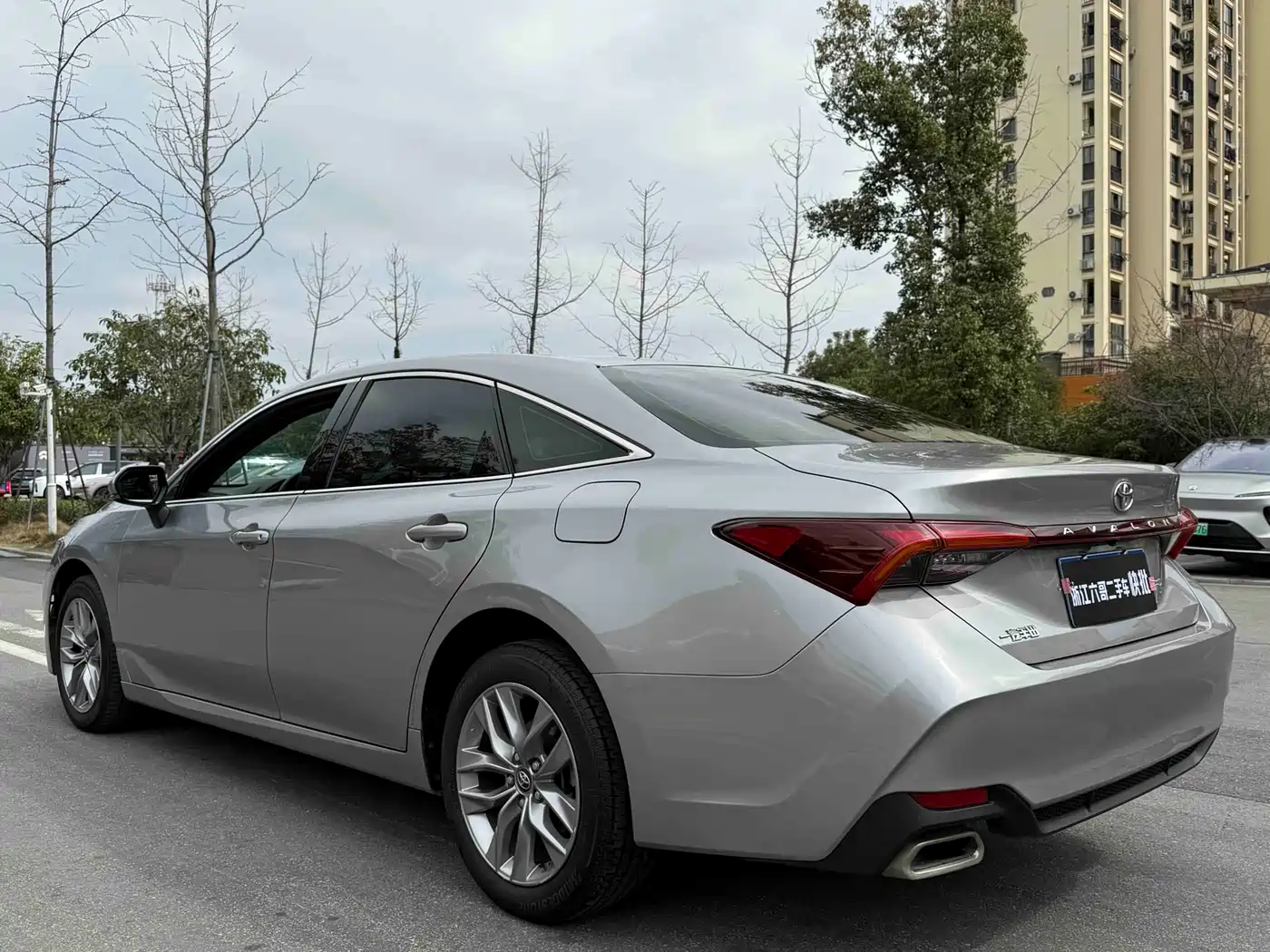 Toyota Avalon 2022 2.0L Progressive Edition фото 14