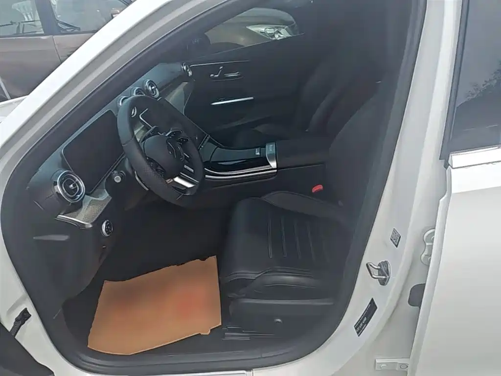 Mercedes-Benz C-Class 2022 Facelift C 260 L Sport фото 15