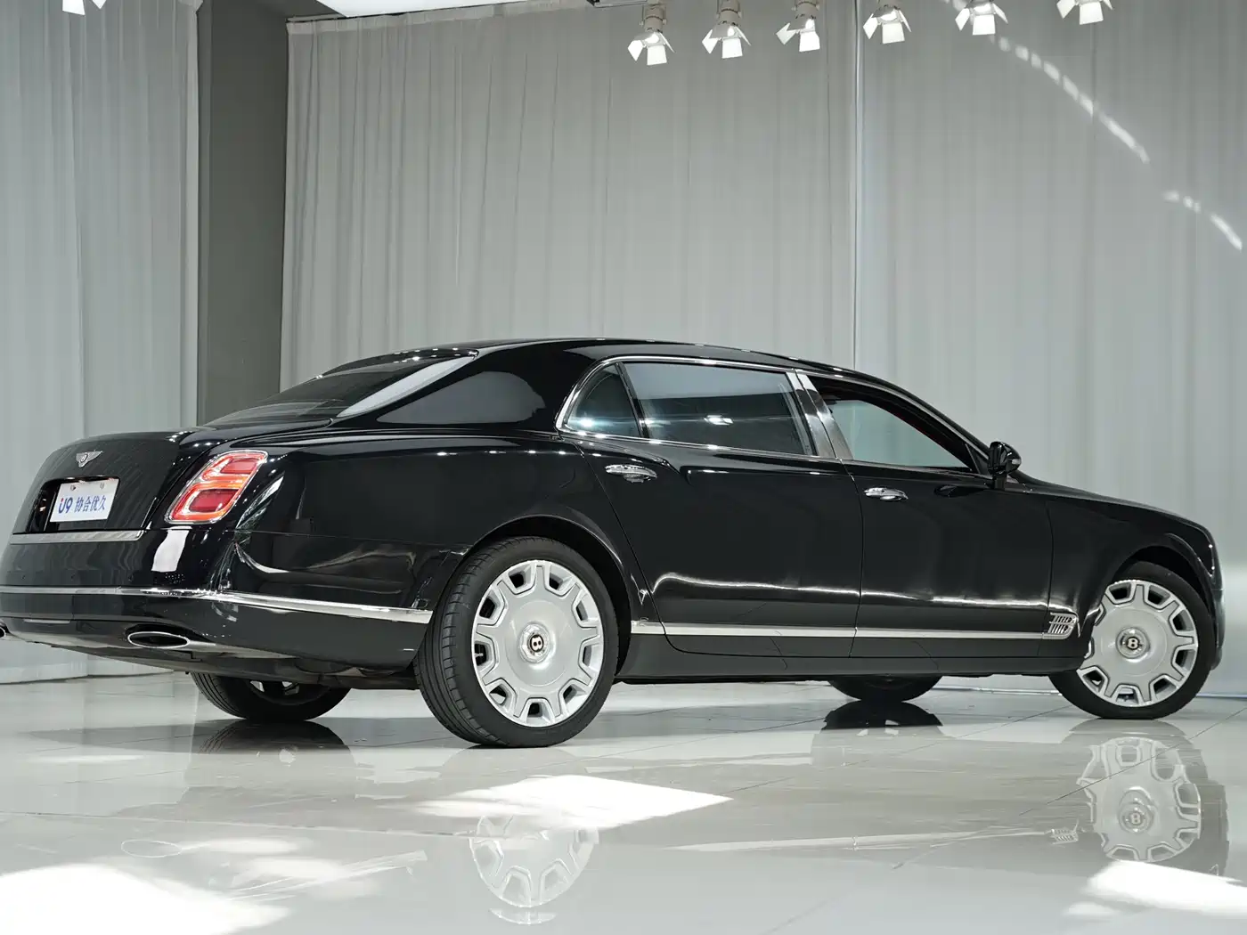 Bentley Mulsanne 2017 6.8T Long Wheelbase фото 12