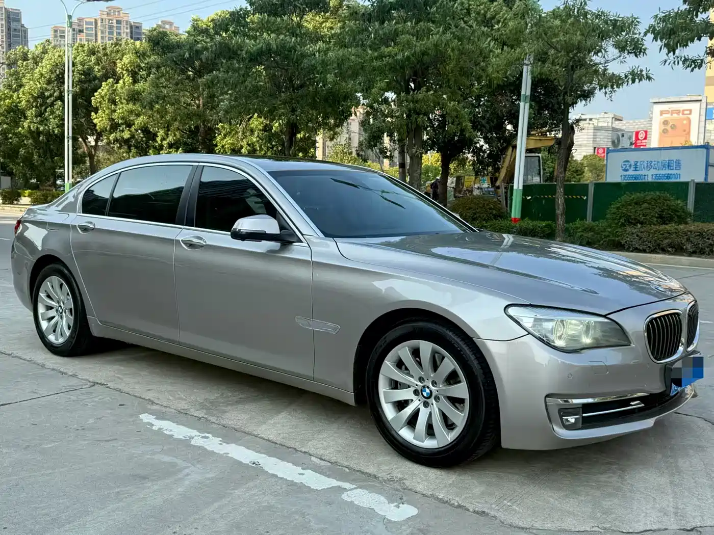 BMW 7 Series 2013 Model 730Li Leading фото 3
