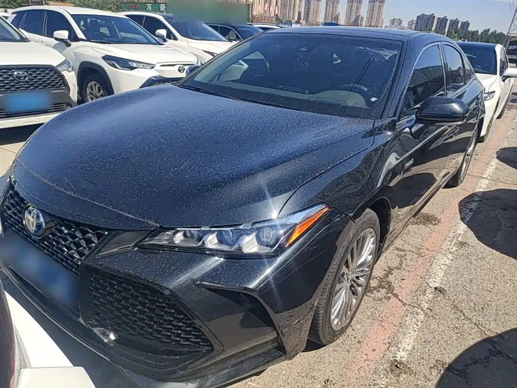 Toyota Avalon 2019 Hybrid 2.5L XLE Premium Edition China VI фото 2