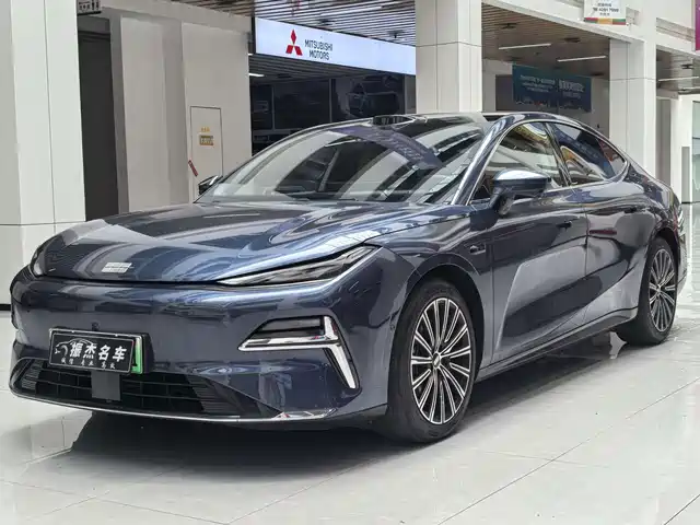 Geely Galaxy Galaxy Xingyao 8 2025