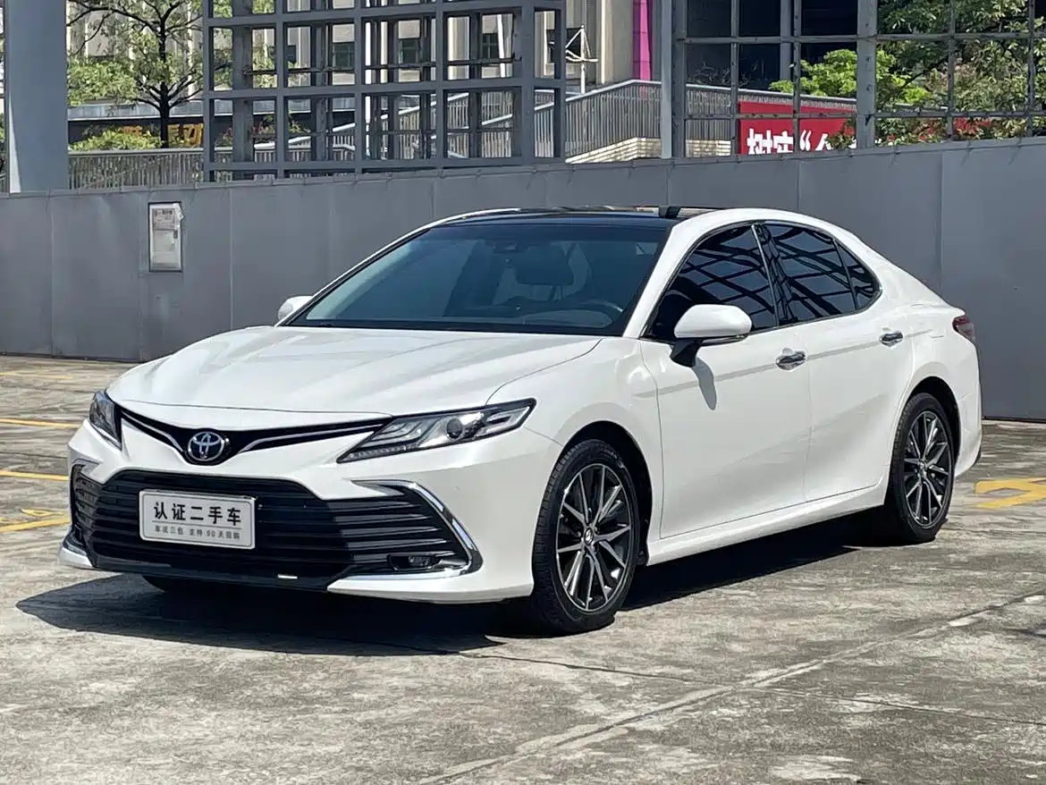 Toyota Camry 2023 2.5G Luxury Edition