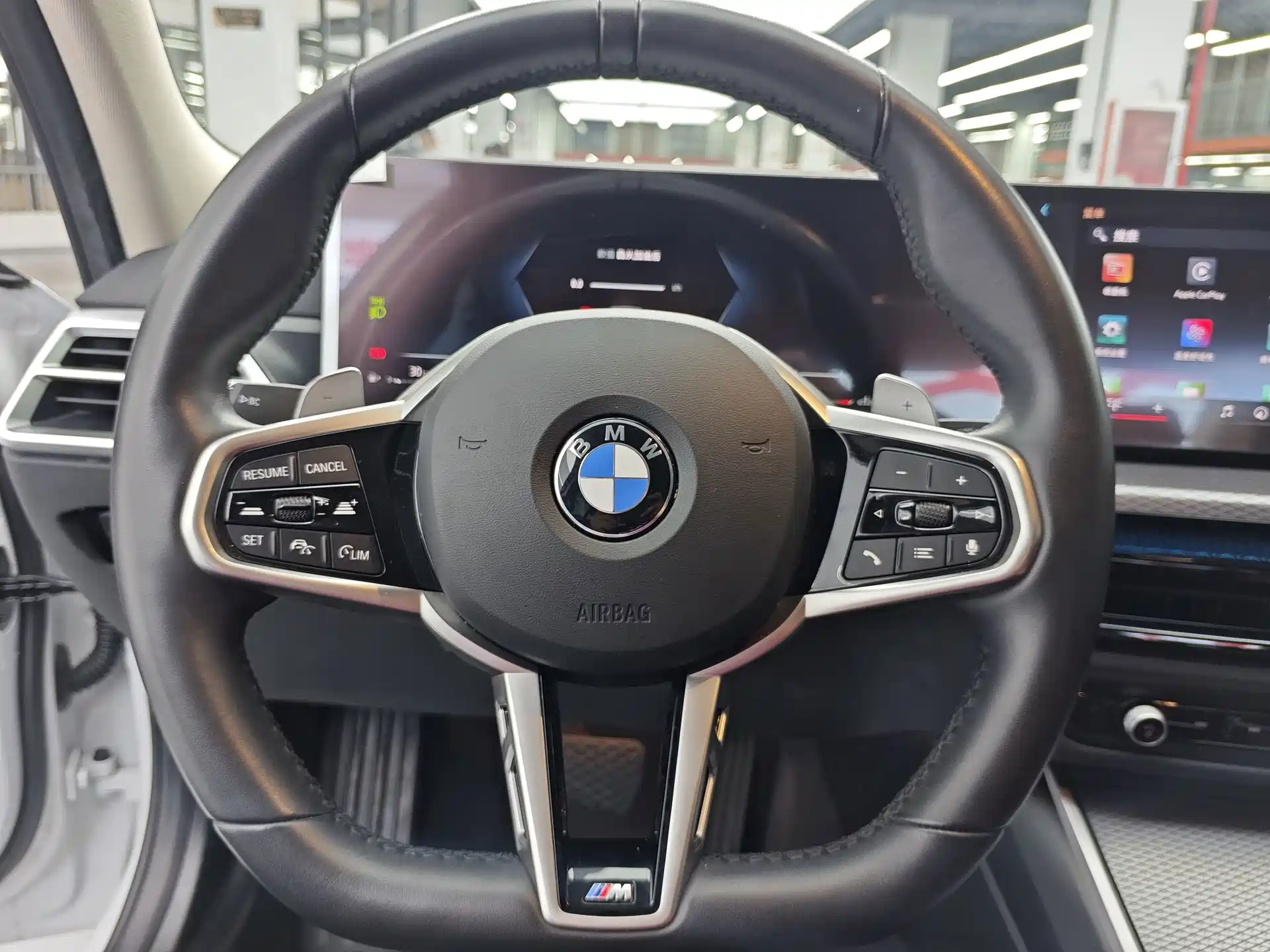 Photo 11 - BMW 3 Series