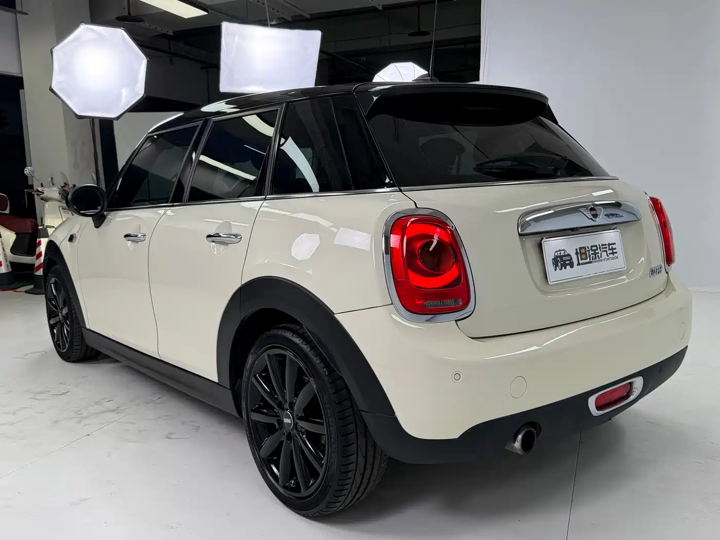 Фото 26 - MINI MINI