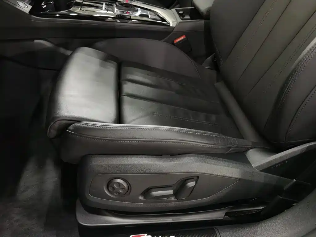 Фото 20 - Audi A5 (Import)