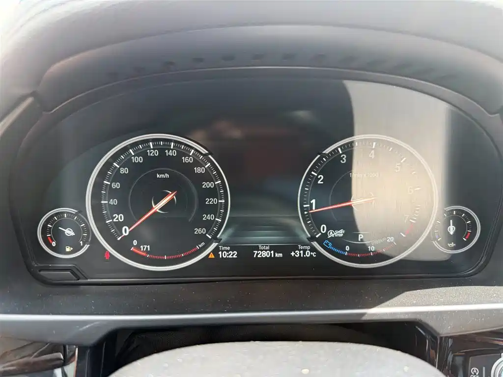 BMW X6 2018 xDrive28i фото 13