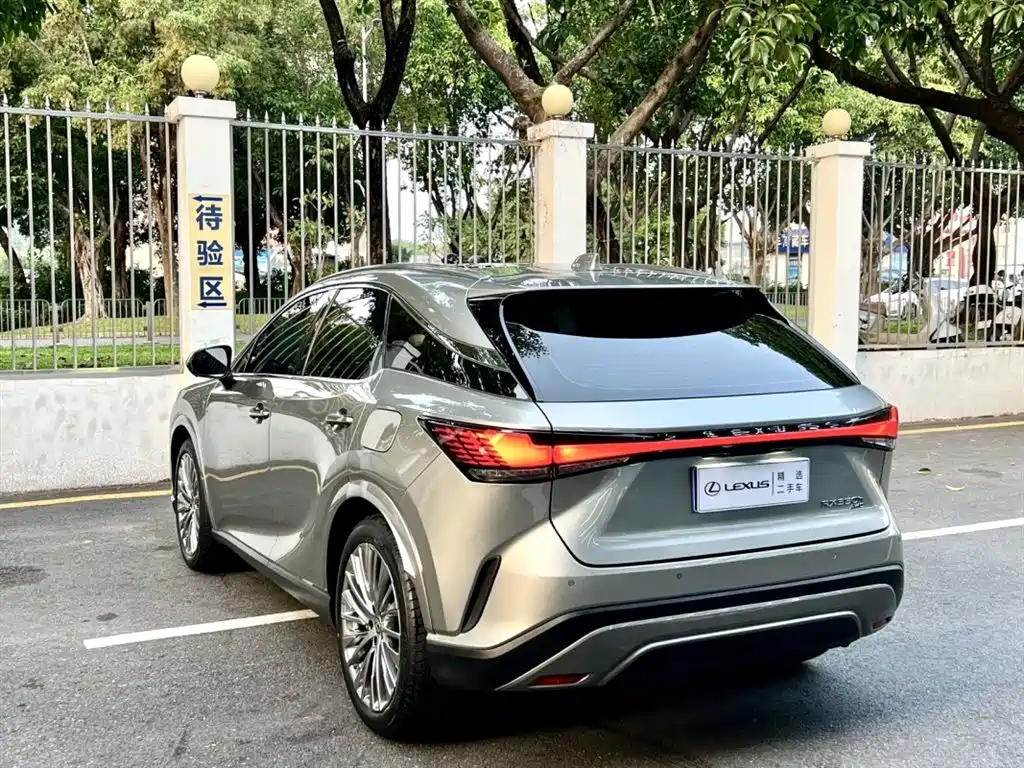 LEXUS RX