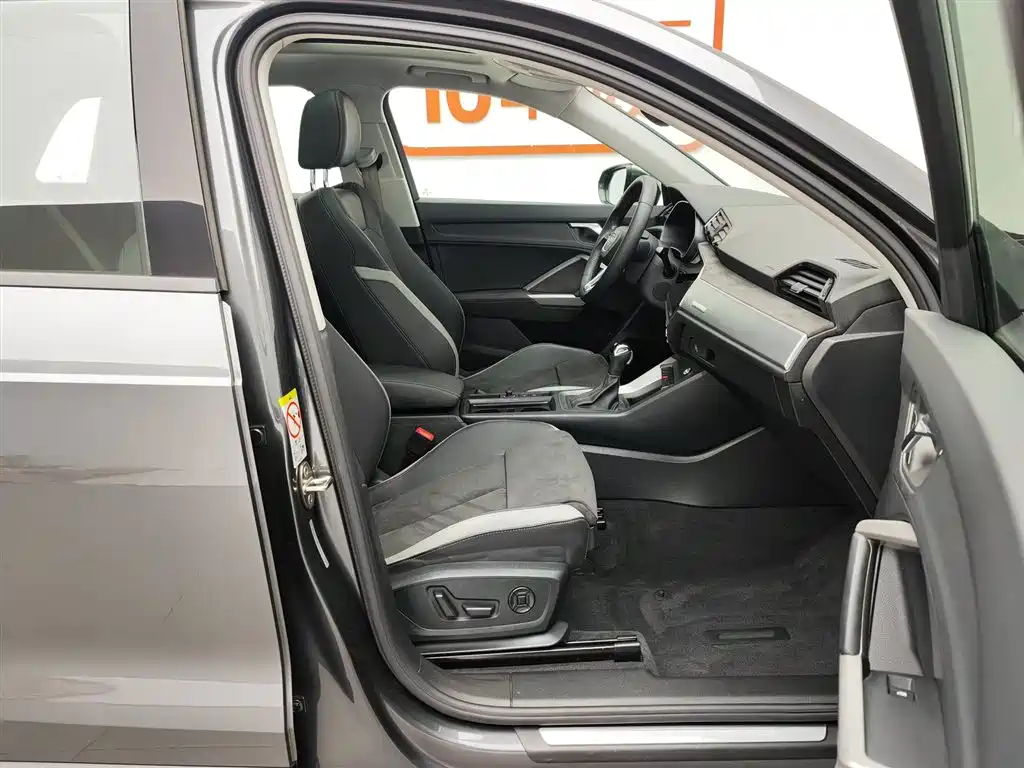 Audi Q3 2021 35 TFSI Progressive Sport фото 23