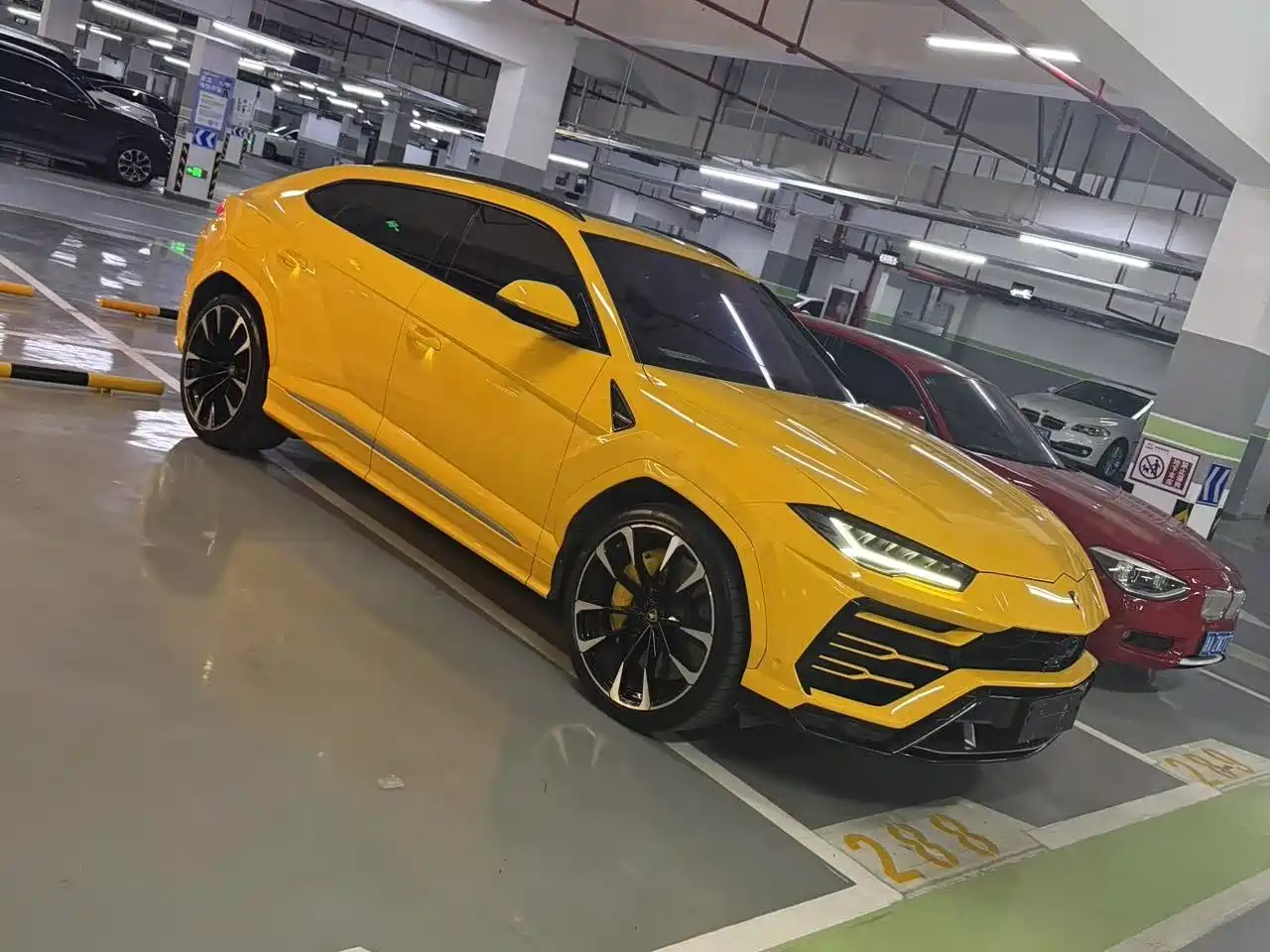 Lamborghini Urus 2018 4.0T V8 фото 4