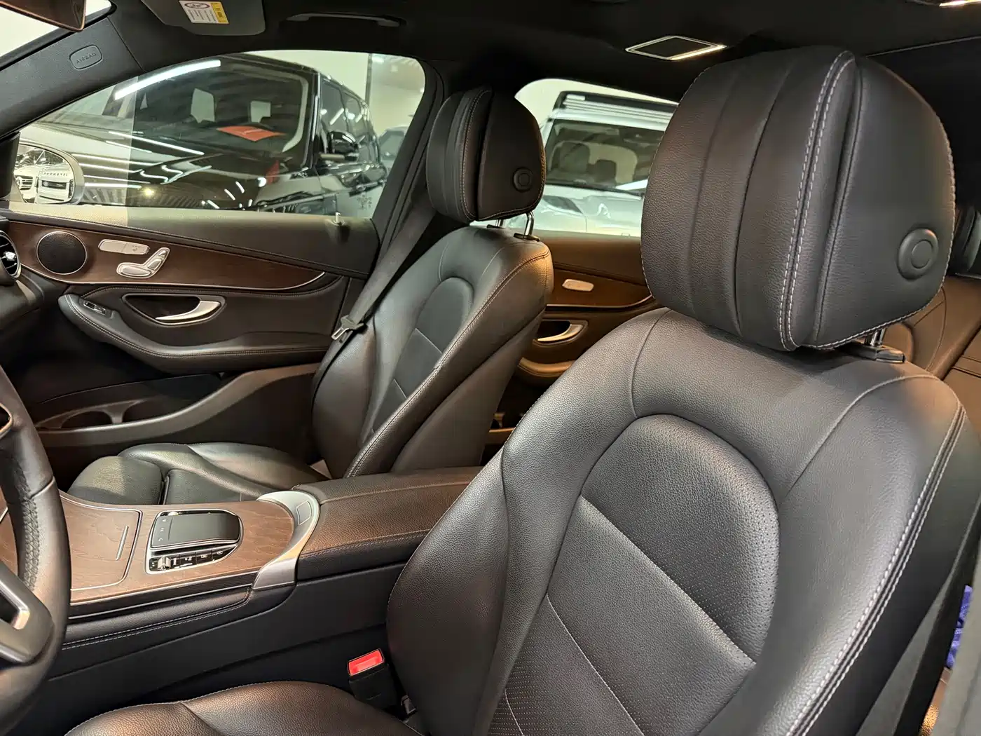 Mercedes-Benz GLC 2021 GLC 260 L 4MATIC Luxury фото 11