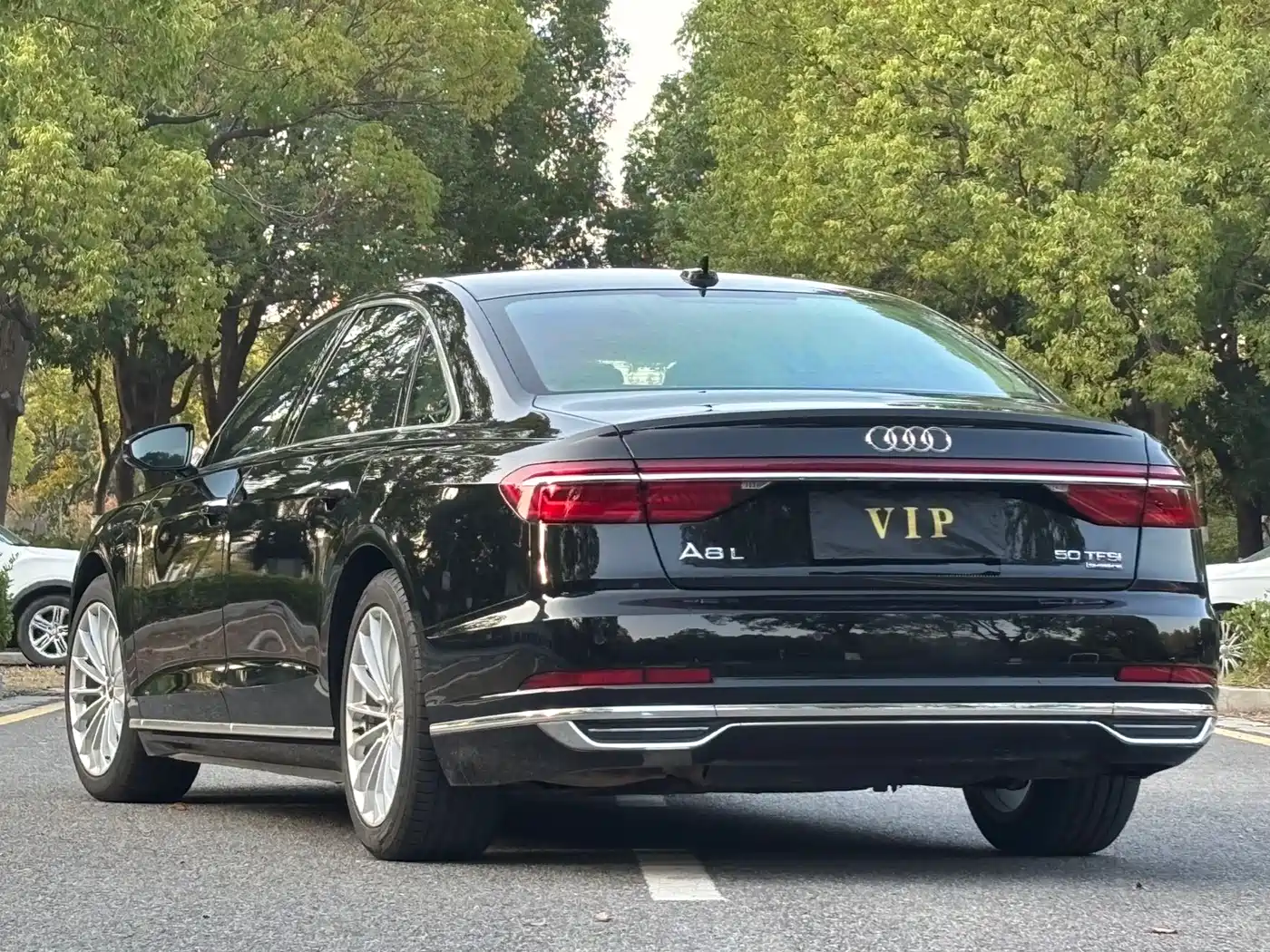 Audi A8 2019 Facelift Plus A8L 50 TFSI quattro Comfort фото 4