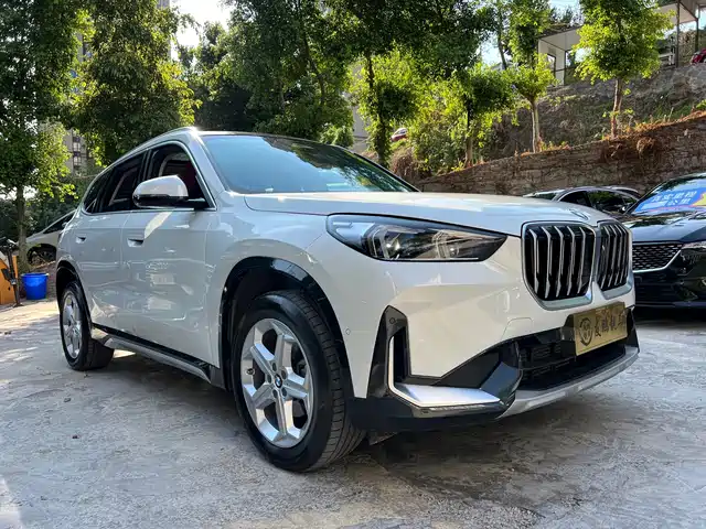 BMW X1 2023 sDrive20Li X Design Package — фото 3
