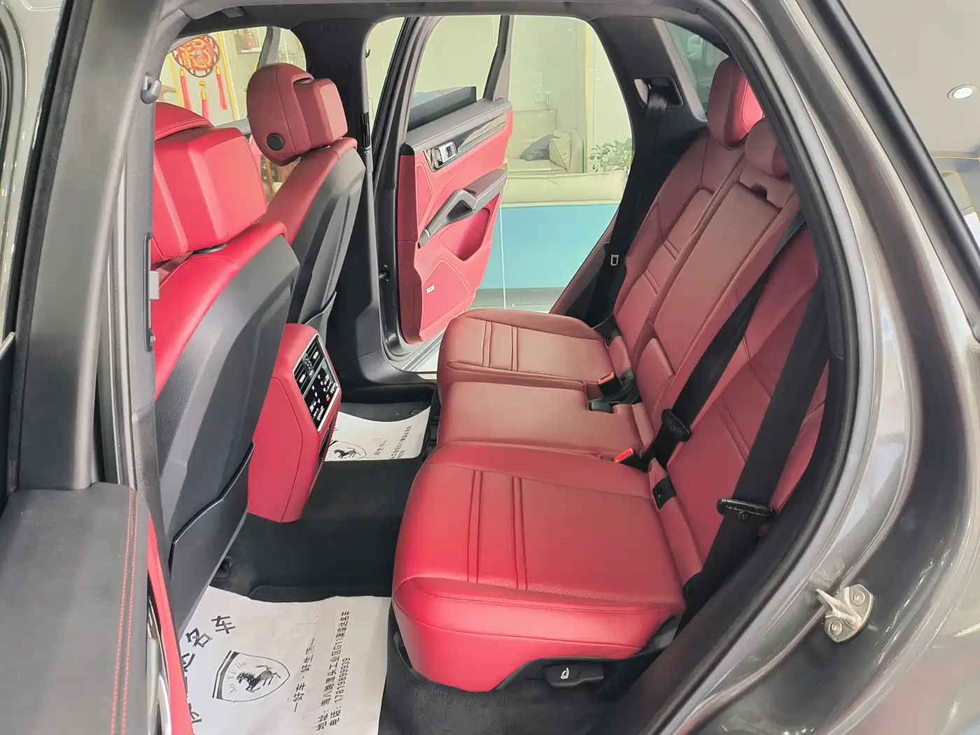 Porsche Cayenne 2022 Cayenne S 2.9T Platinum Edition фото 9