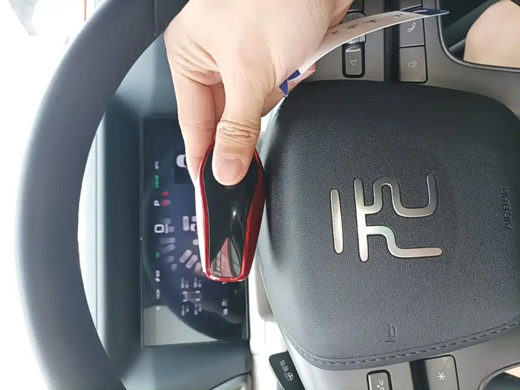 BYD Yuan UP 2025 Smart Drive Edition 401KM Vitality Version фото 9