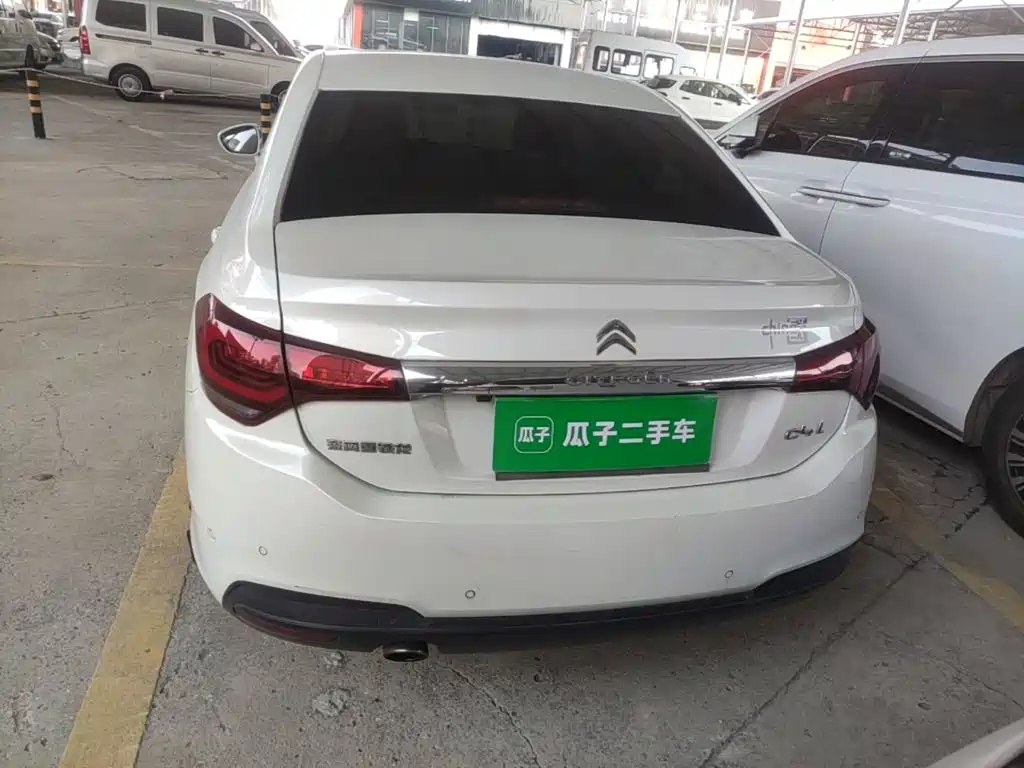 Фото 6 - Citroën C4L