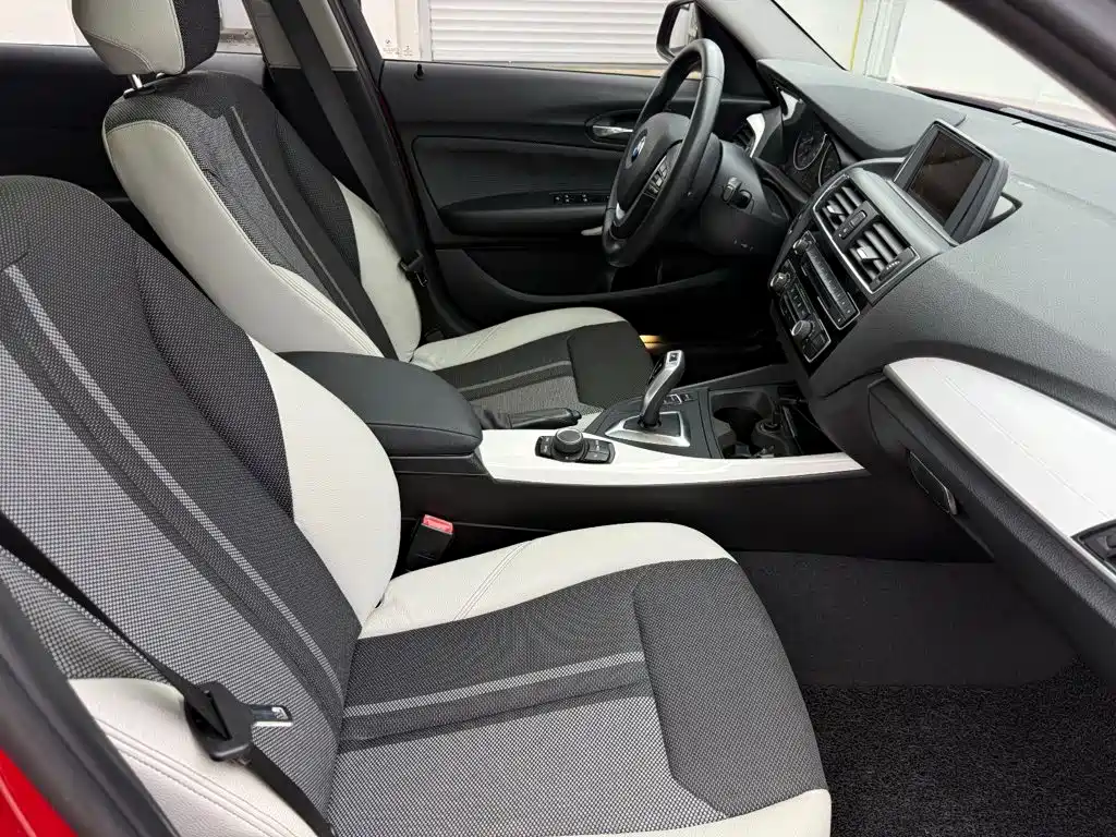 BMW 1 Series (Import) 2016 2015 118i Urban Design Package