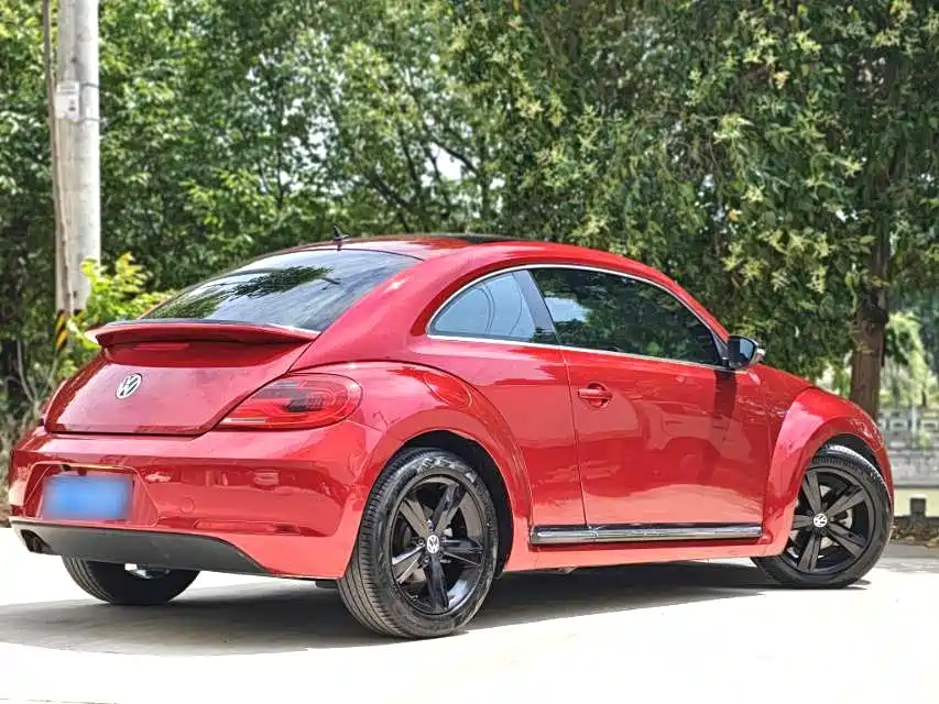 Volkswagen Beetle 2013 1.4TSI Luxury фото 9