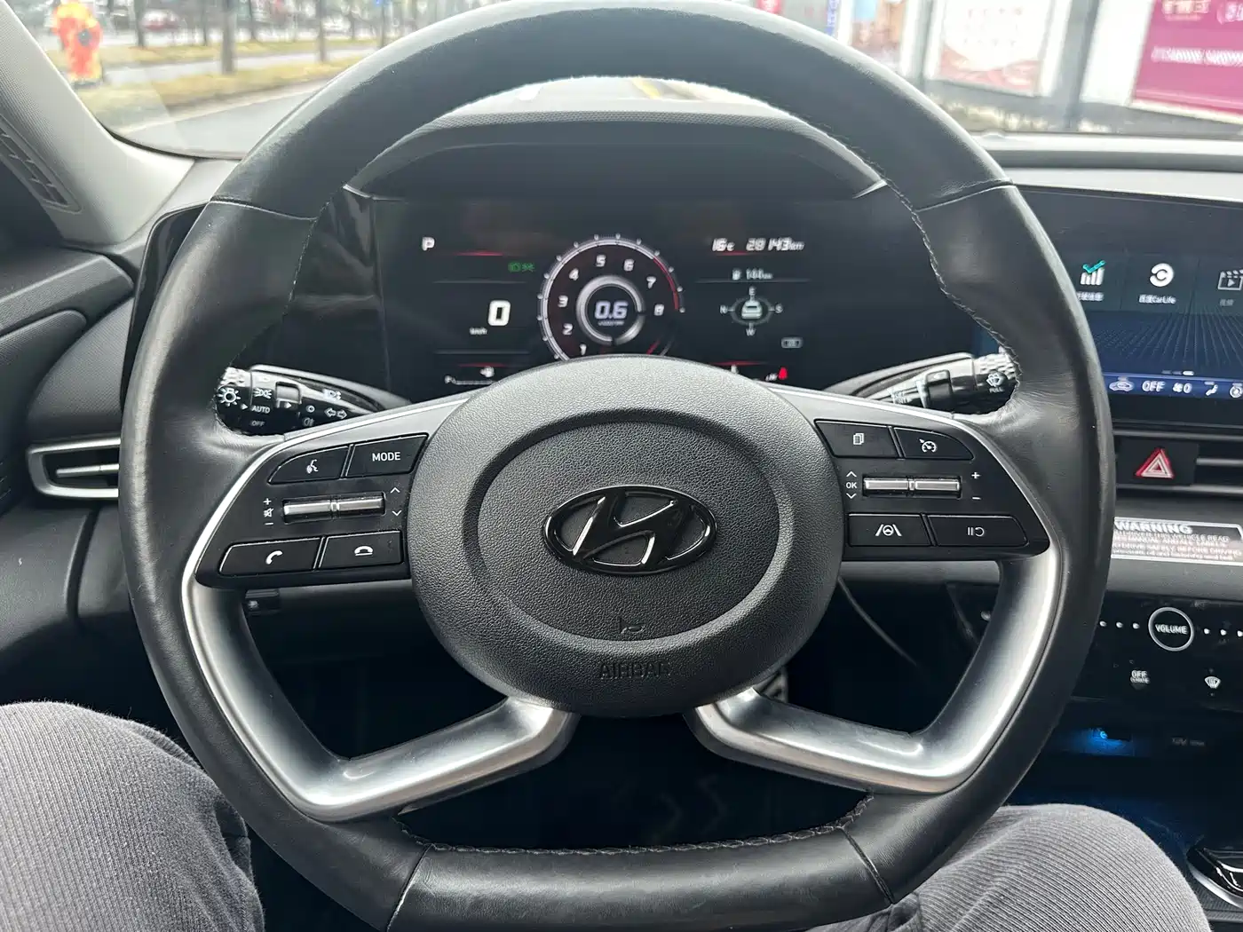 HYUNDAI ELANTRA