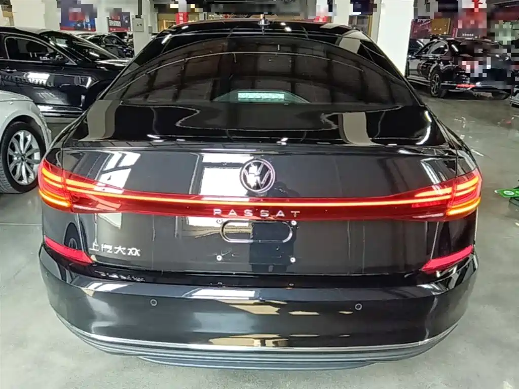 Volkswagen Passat 2026 Outstanding Edition 330TSI Elite Version фото 6
