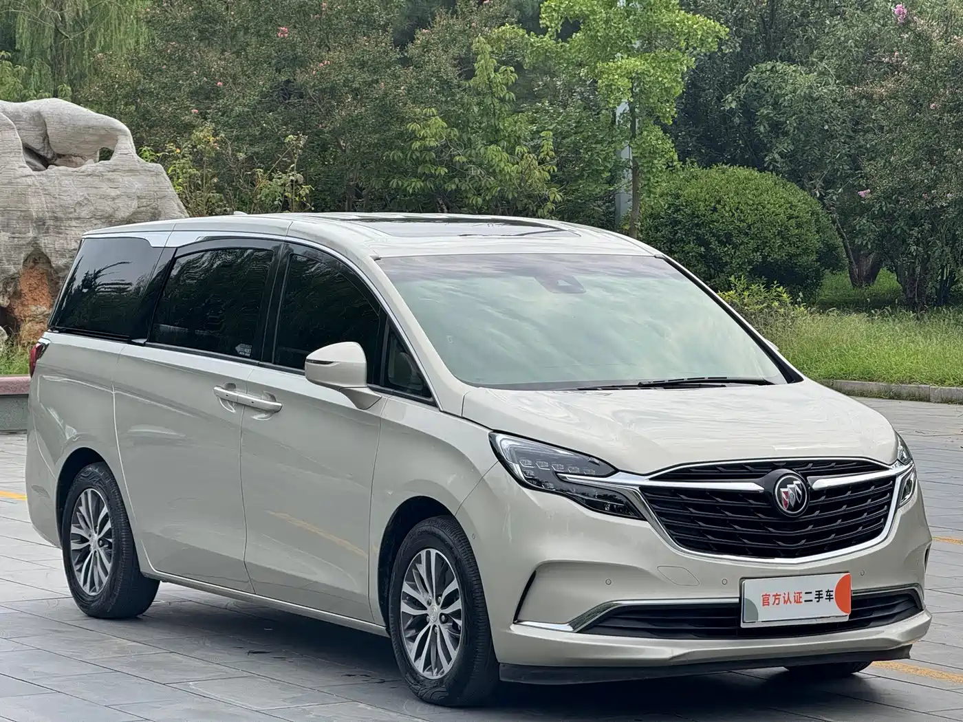 Фото 3 - Buick GL8