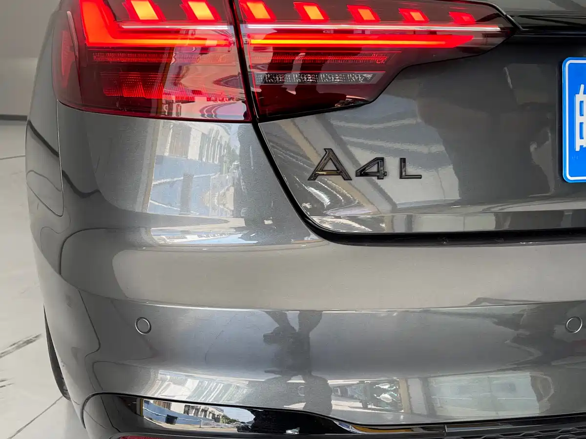 Audi A4L 2024 40 TFSI Luxury Dynamic фото 12