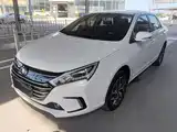 صورة 2 - BYD Qin New Energy