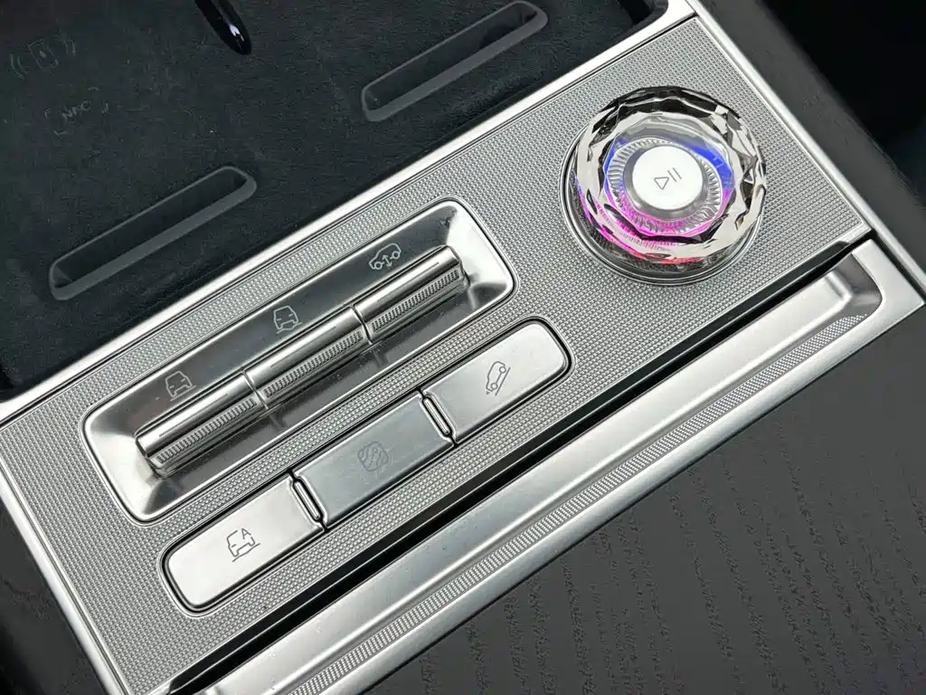 ZEEKR 9X 2026 2025 Standard Edition
