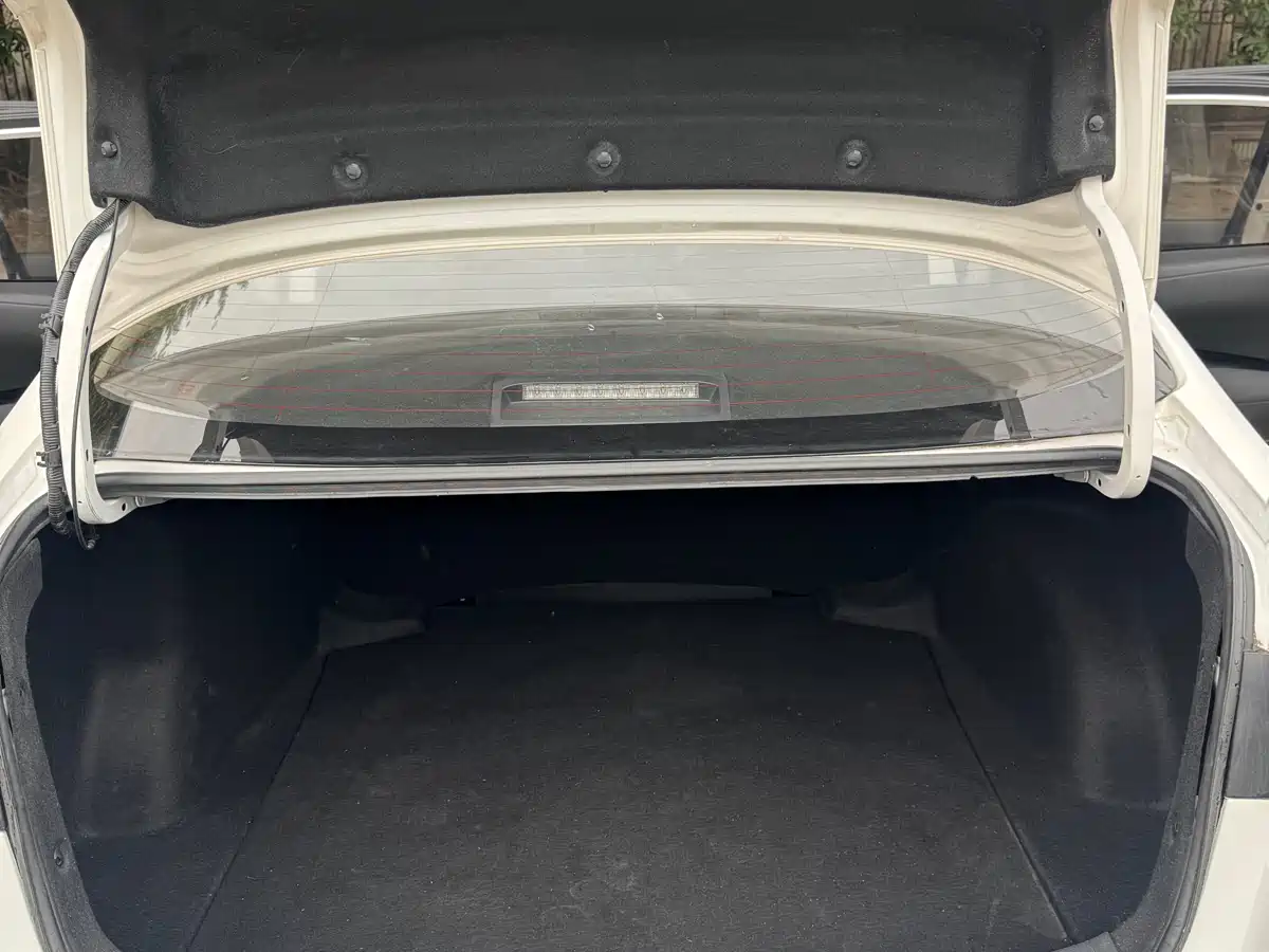 Toyota Corolla 2023 1.2T Pioneer Edition фото 11