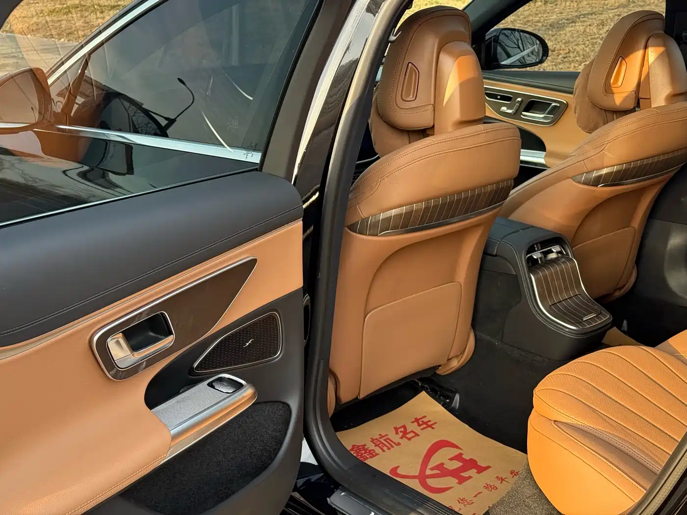 Mercedes-Benz E-Class 2024 E 300 L Fashion фото 9