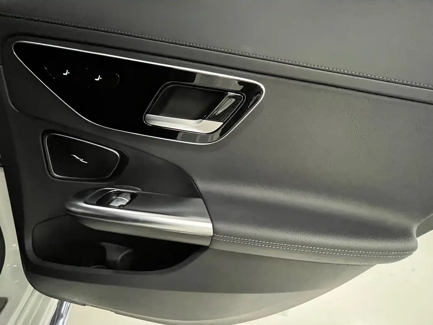 Mercedes-Benz C-Class 2022 Facelift C 260 L Sport фото 18