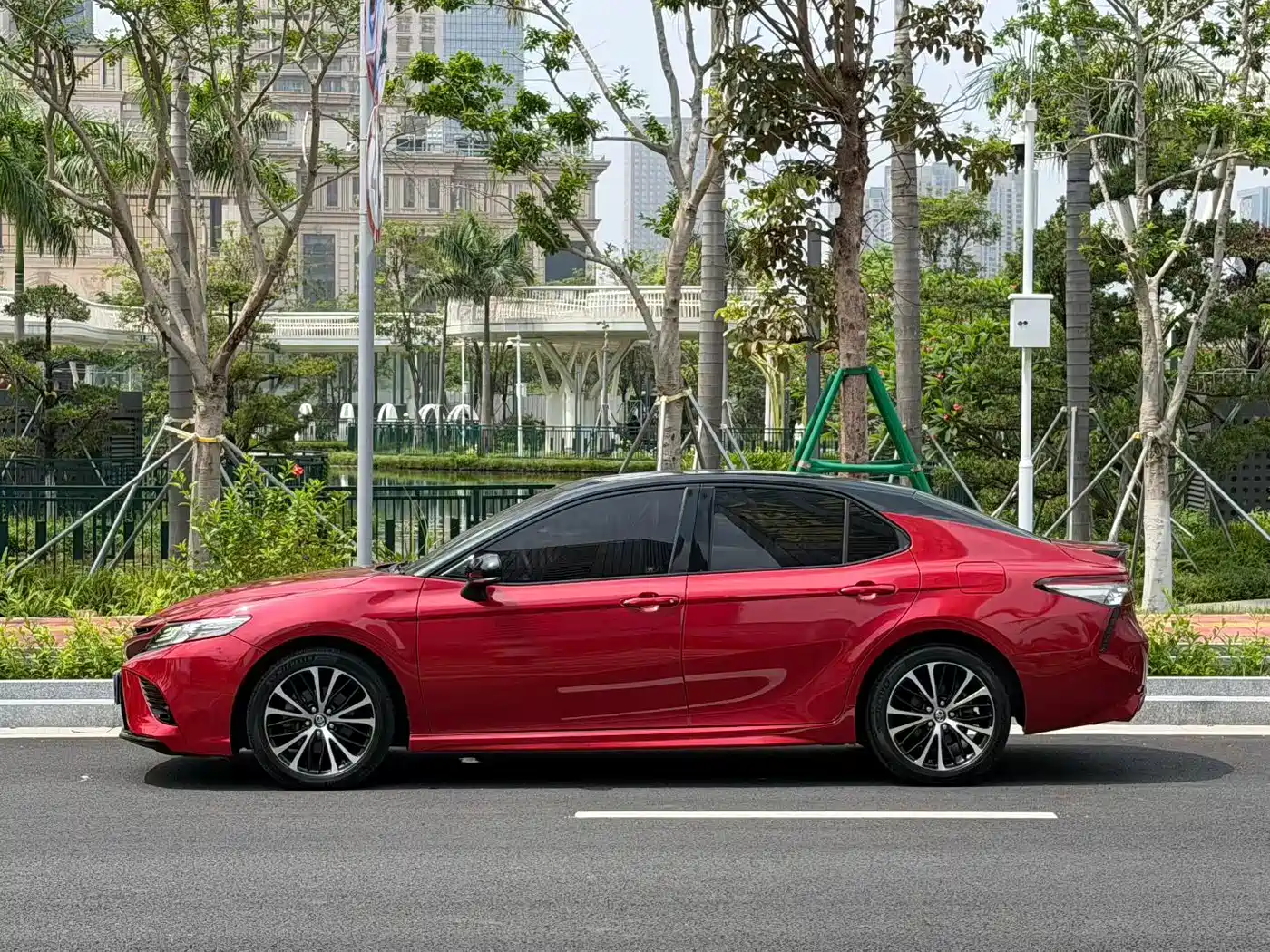 Toyota Camry 2018 2.5S Trend Edition фото 3