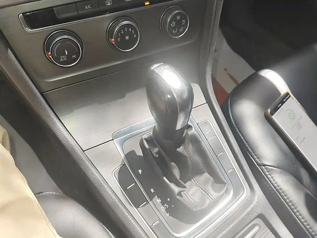 Volkswagen Golf 2015 1.4TSI Automatic Comfort фото 10