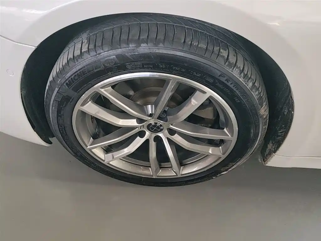 BMW 5 Series 2018 525Li M Sport Package фото 23
