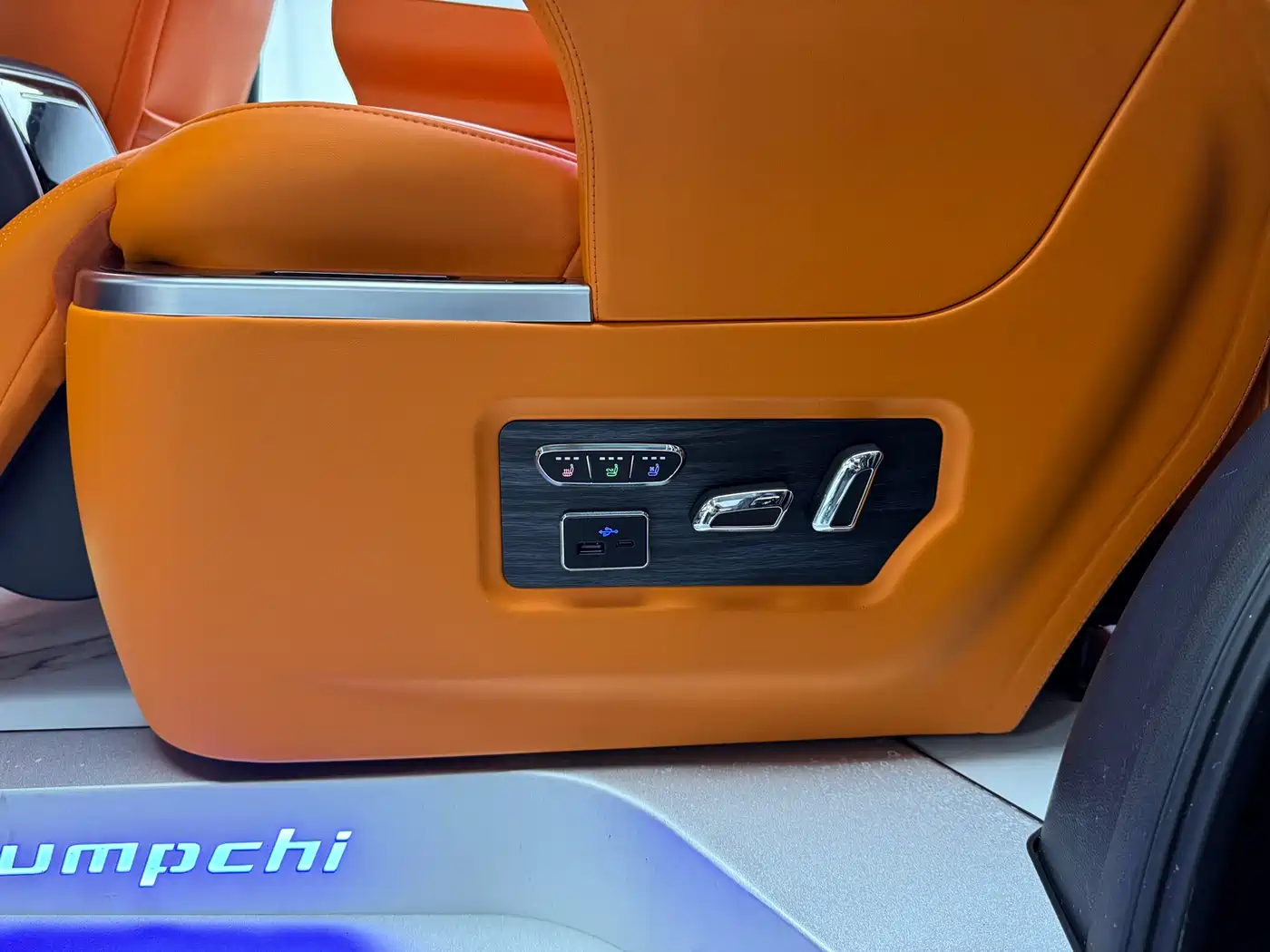 GAC Trumpchi Trumpchi M8 2021 Master Series 390T Prestige Edition фото 8