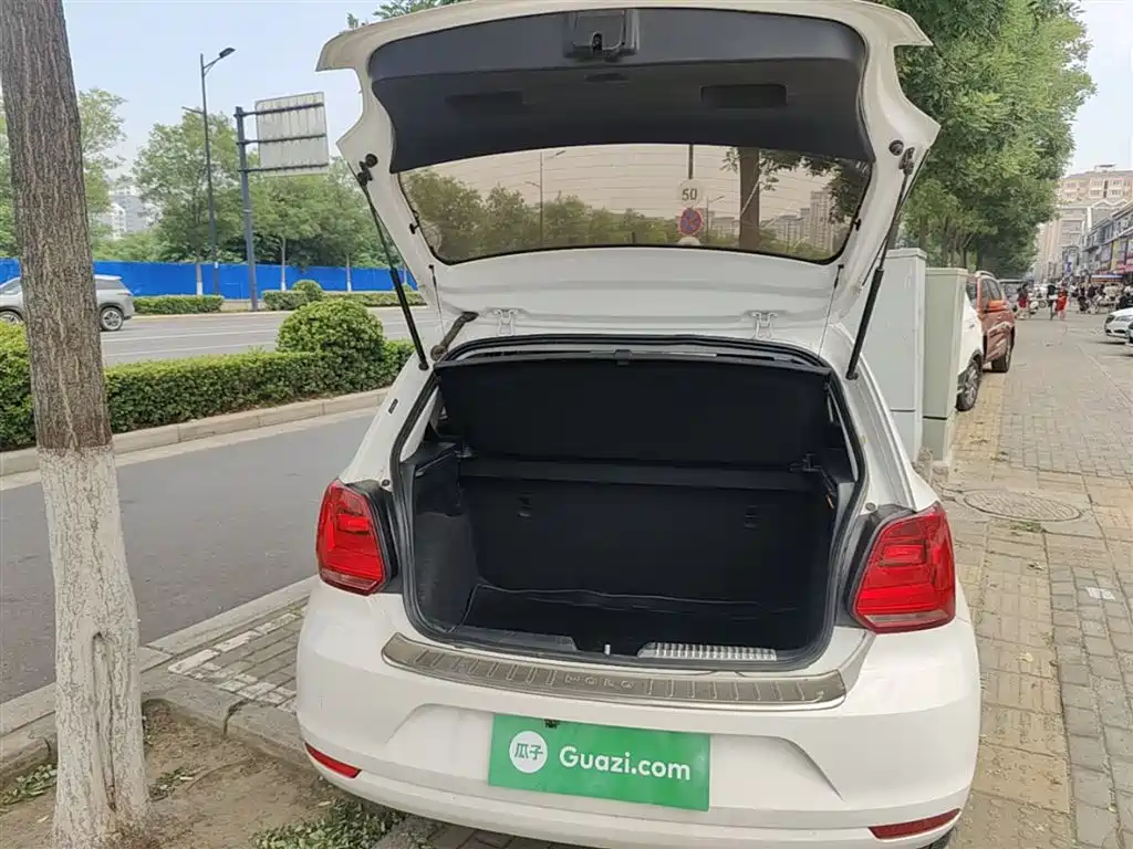 Volkswagen Polo 2018 1.5L Auto Safe Drive фото 19