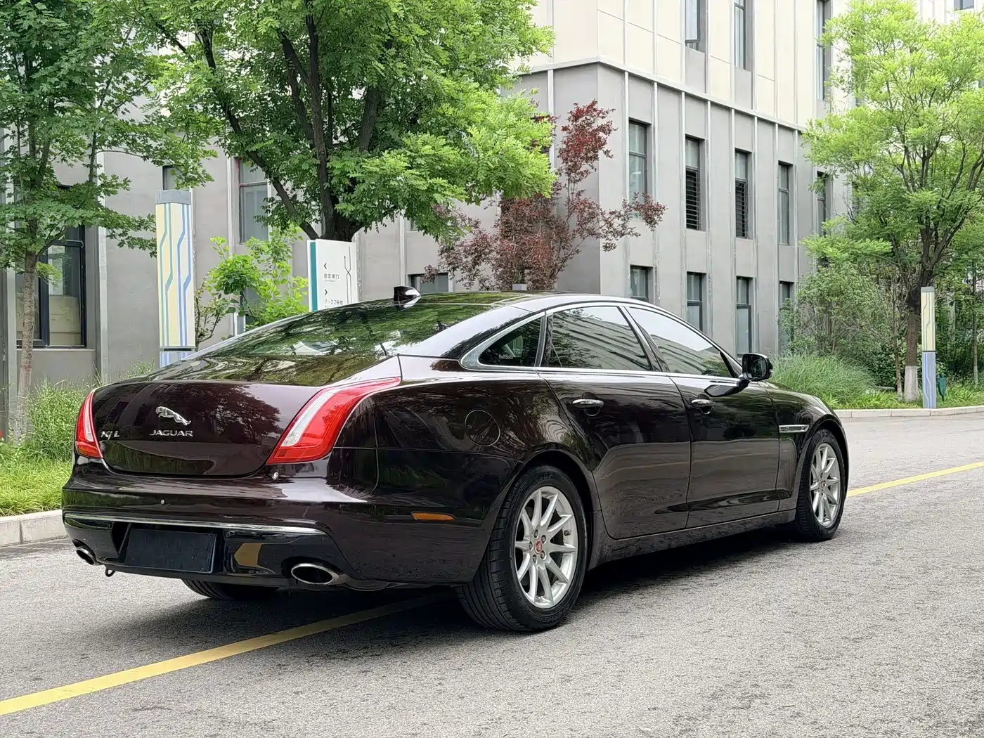 Jaguar XJ 2016 2016 XJL 2.0T 2WD Elegance Business Edition