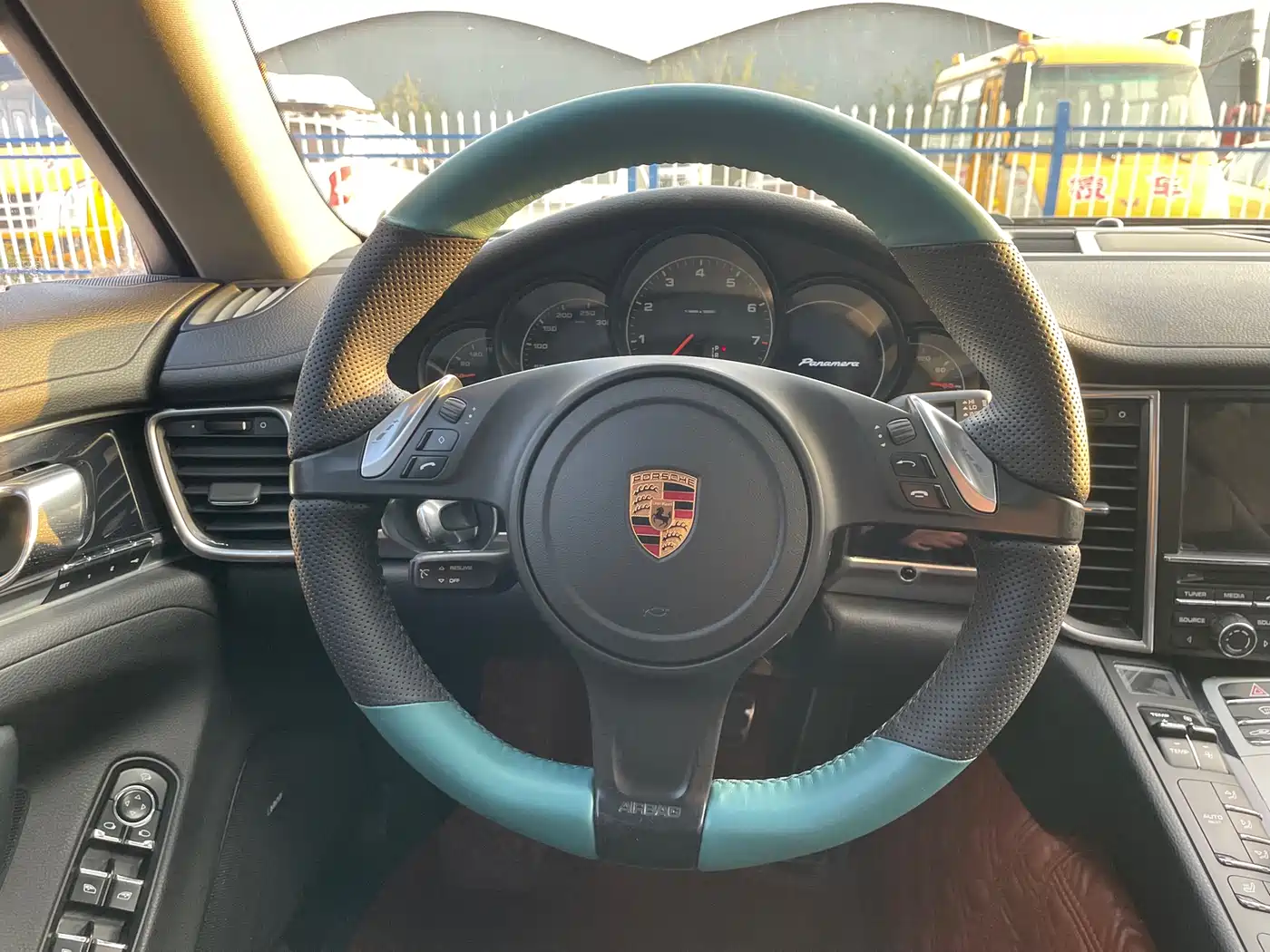 Porsche Panamera 2016 Panamera Executive Edition 3.0T фото 20