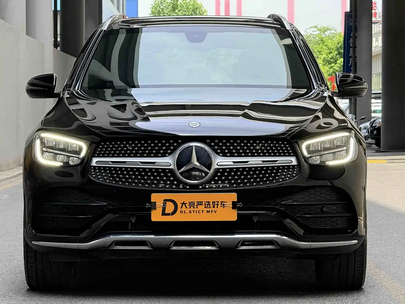 Mercedes-Benz GLC 2022 Facelift GLC 300 L 4MATIC Dynamic Collector's Edition фото 2