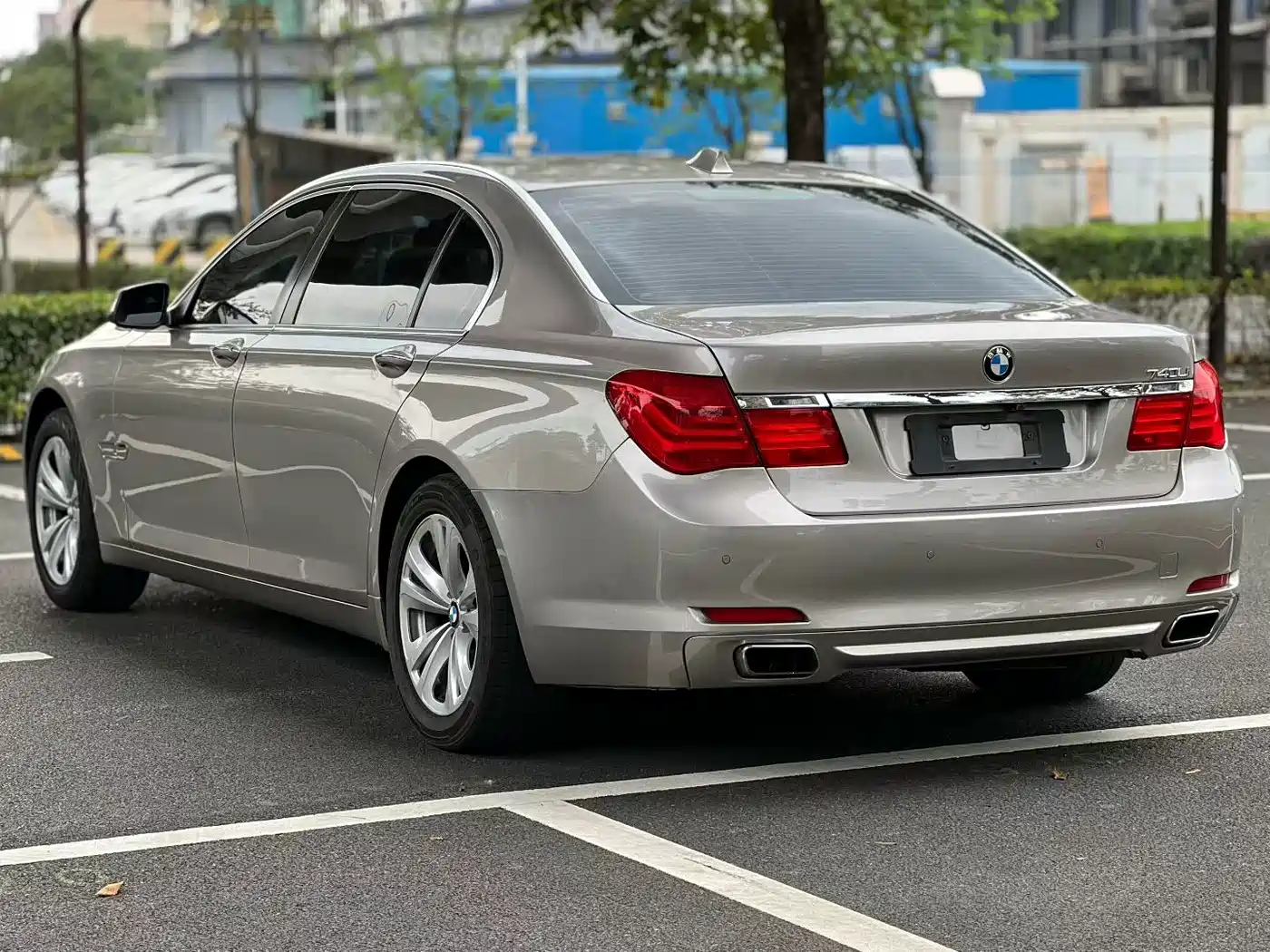 BMW 7 Series 2011 730Li Elegance фото 6