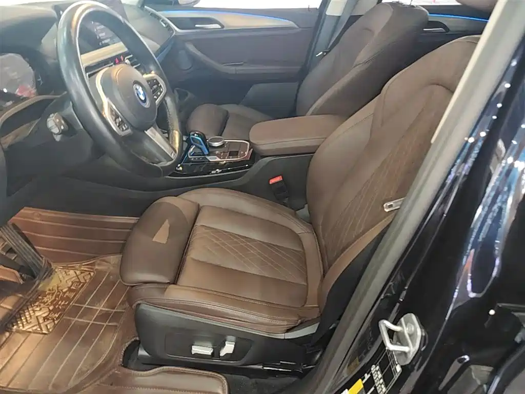 BMW iX3 2022 Innovation Leader фото 15