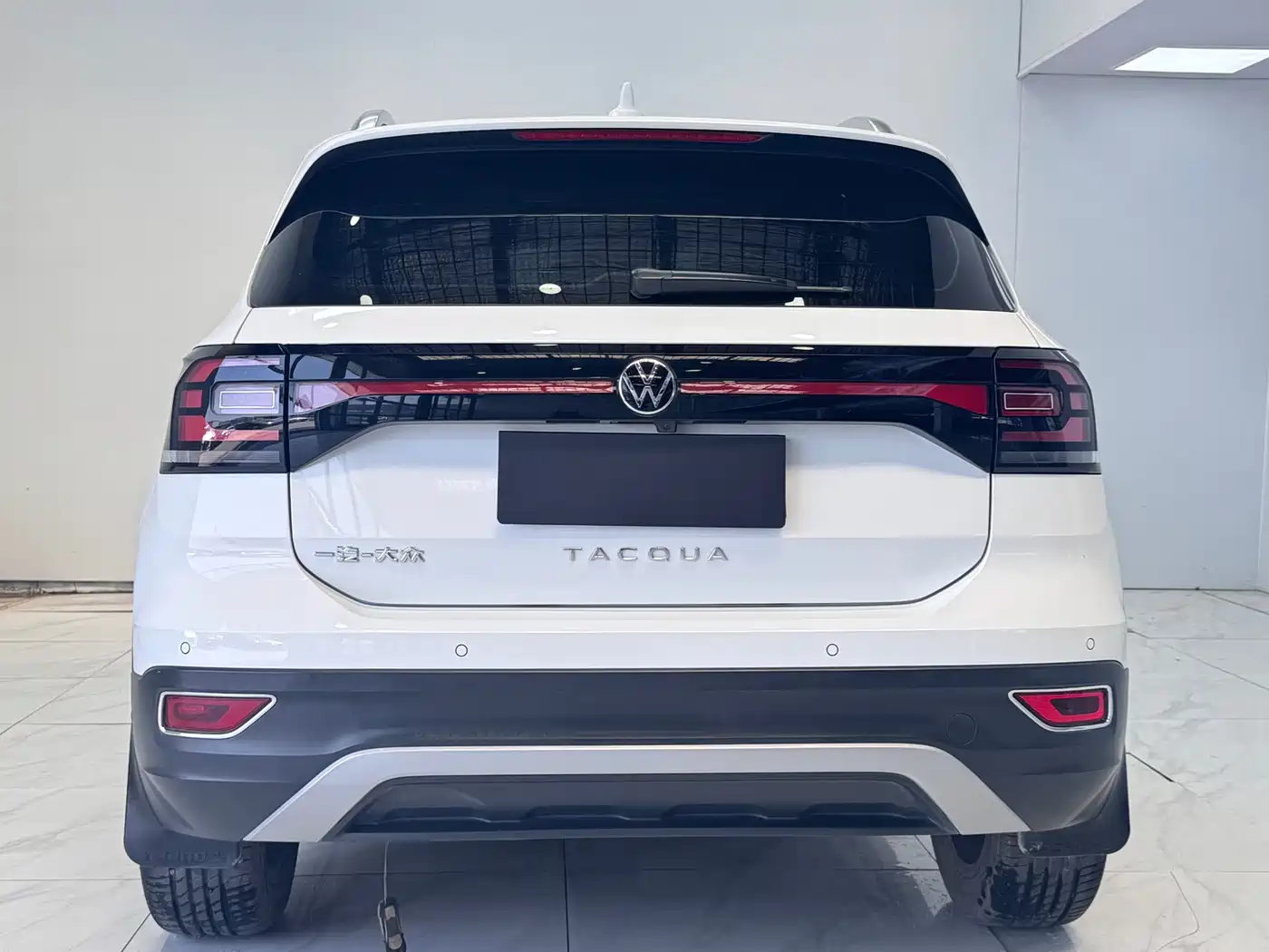 Volkswagen Tanying 2021 1.5L Automatic 30th Anniversary Edition фото 5