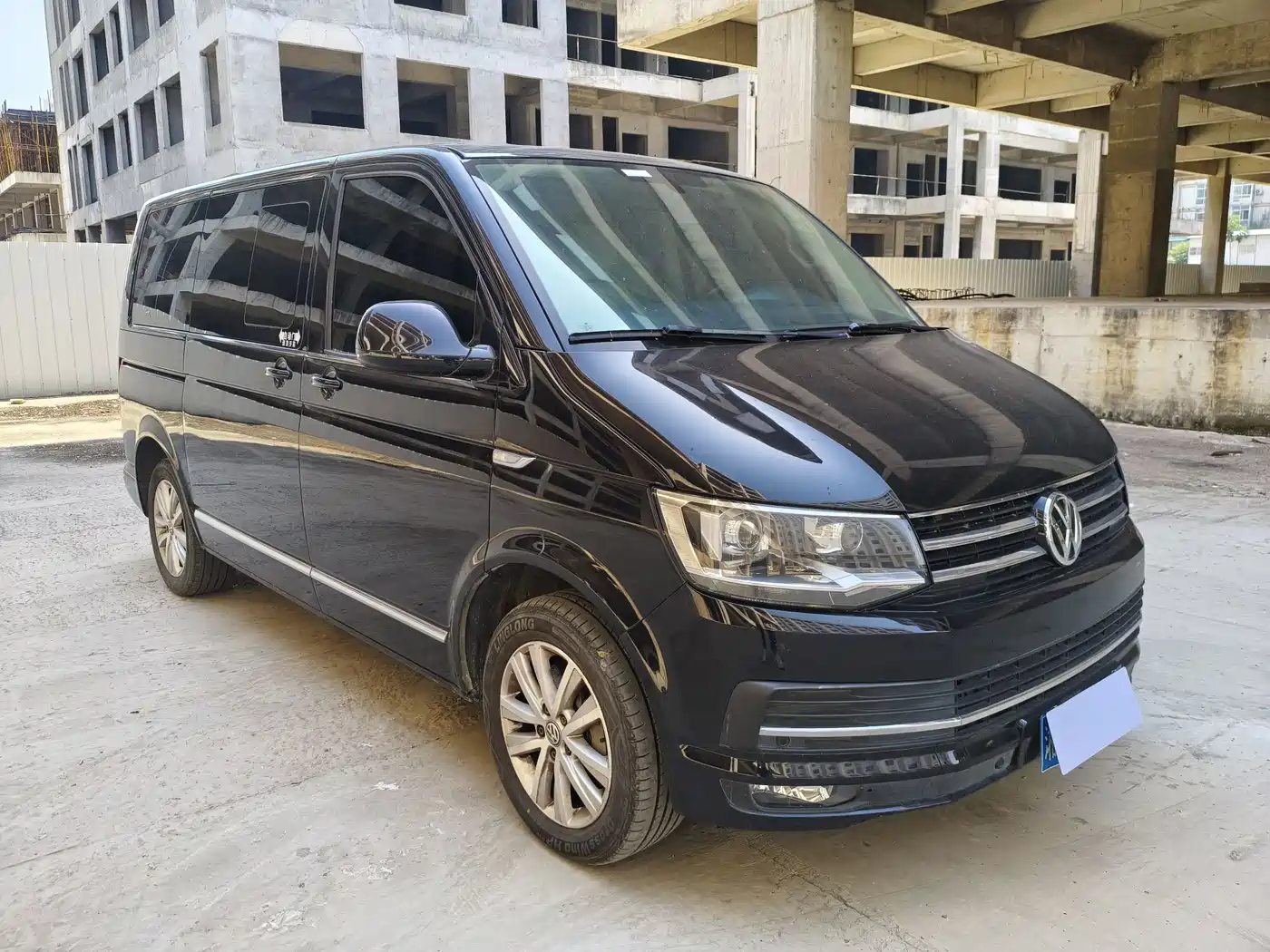 Volkswagen Multivan 2017 2.0TSI 2WD Comfort 7-Seater фото 3