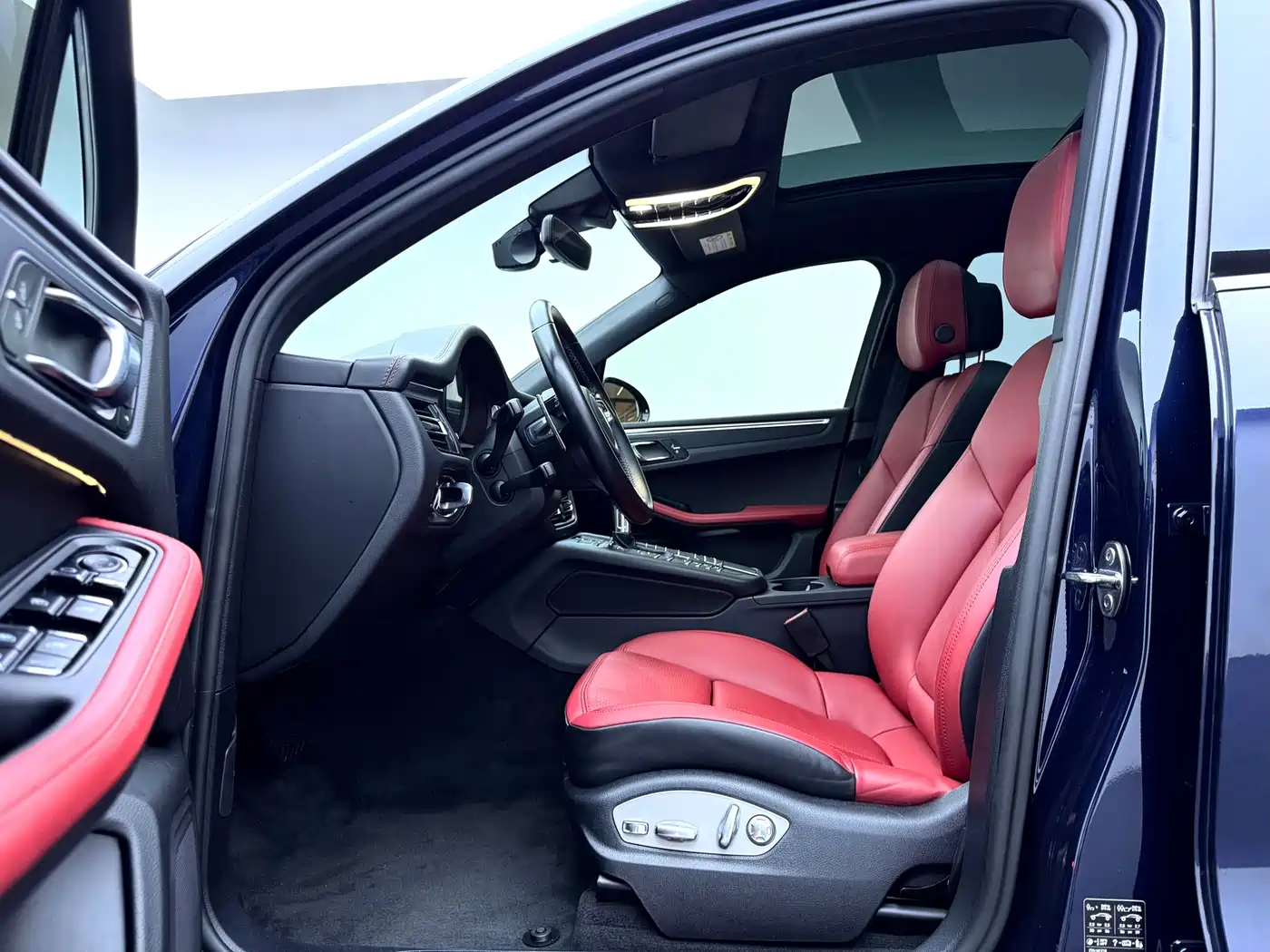 Porsche Macan 2021 Macan 2.0T фото 13